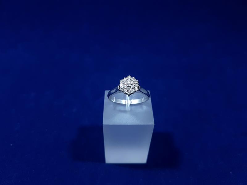 Anello in oro 18 Kt. rosellina con diamanti