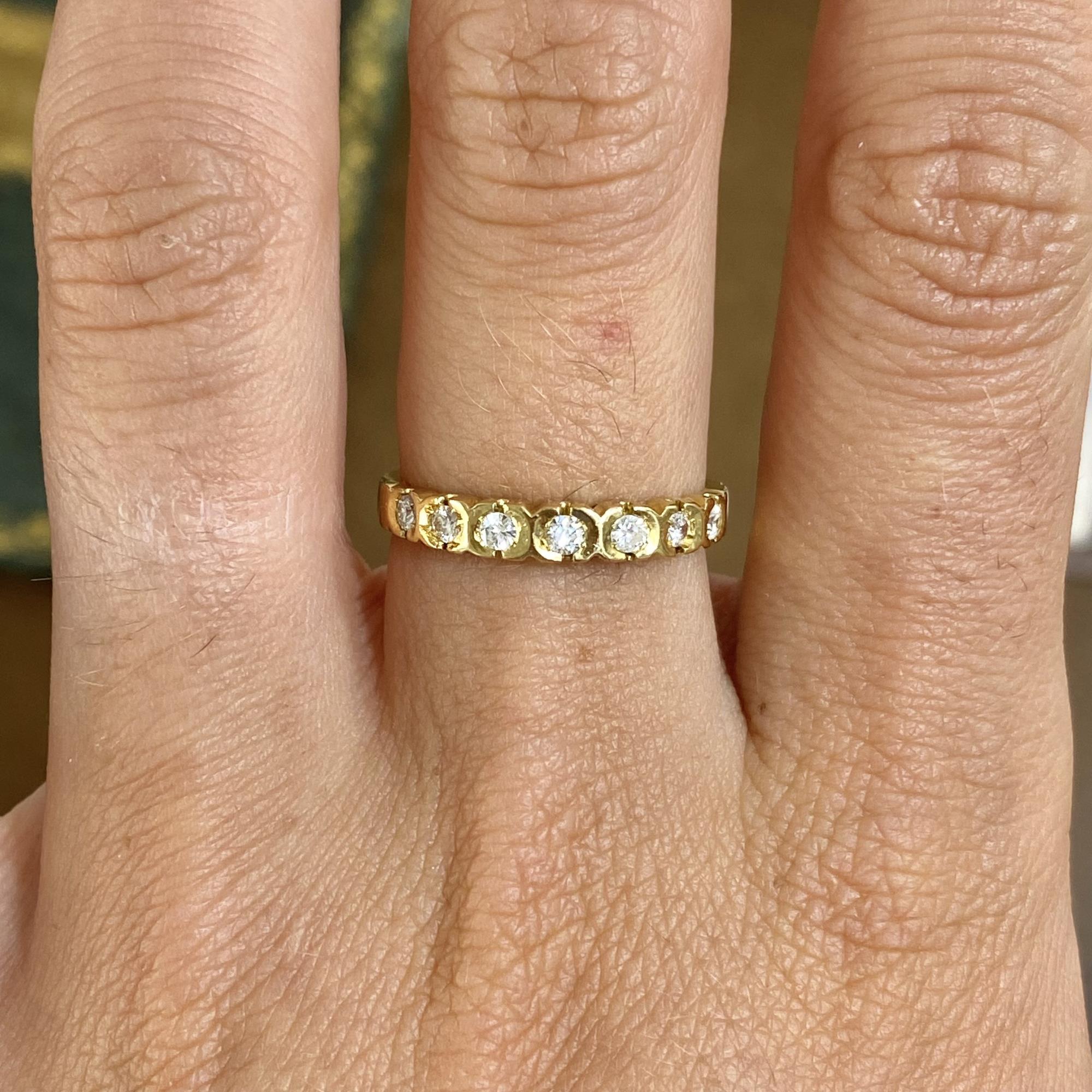 Anell vintage rivière in oro 18kt con diamanti per ct 0,20 ca.