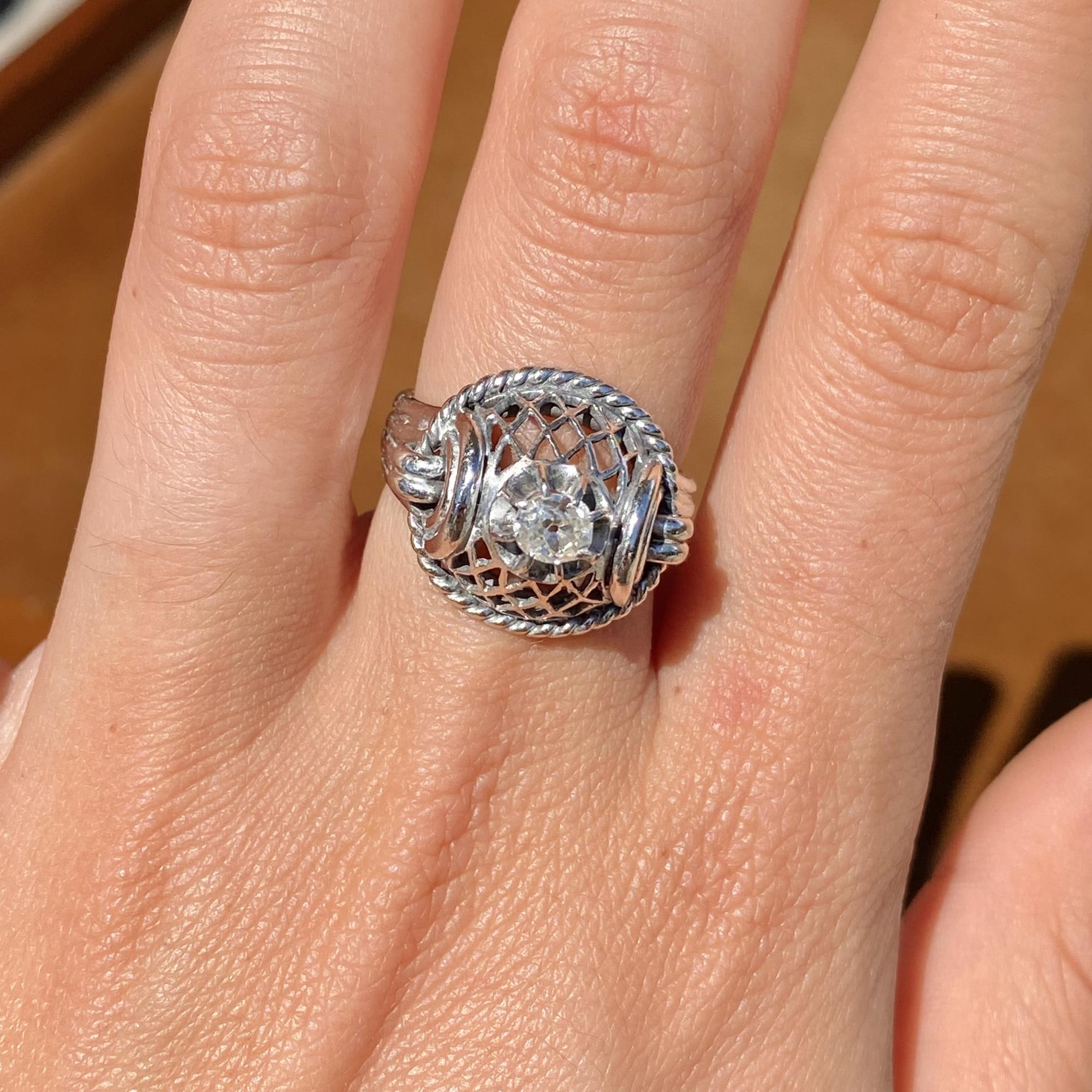 Anello antico in oro 18kt con diamante solitario ct 0,20 ca. taglio vecchia Europa