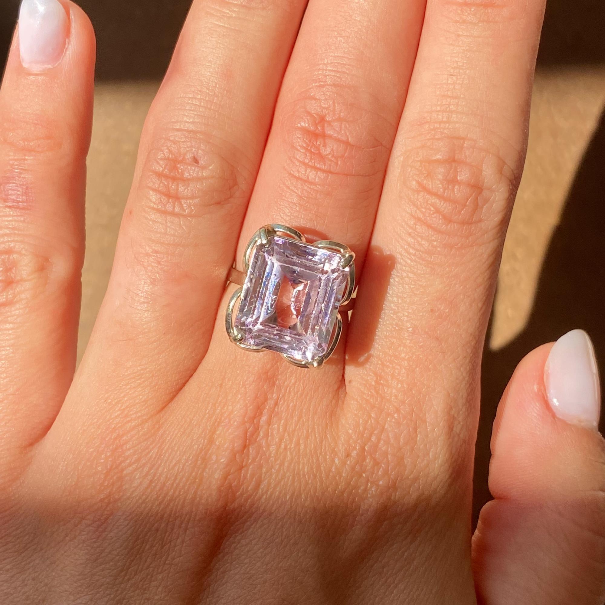 Anello da cocktail vintage in oro bianco 18kt con grande Rosa di Francia