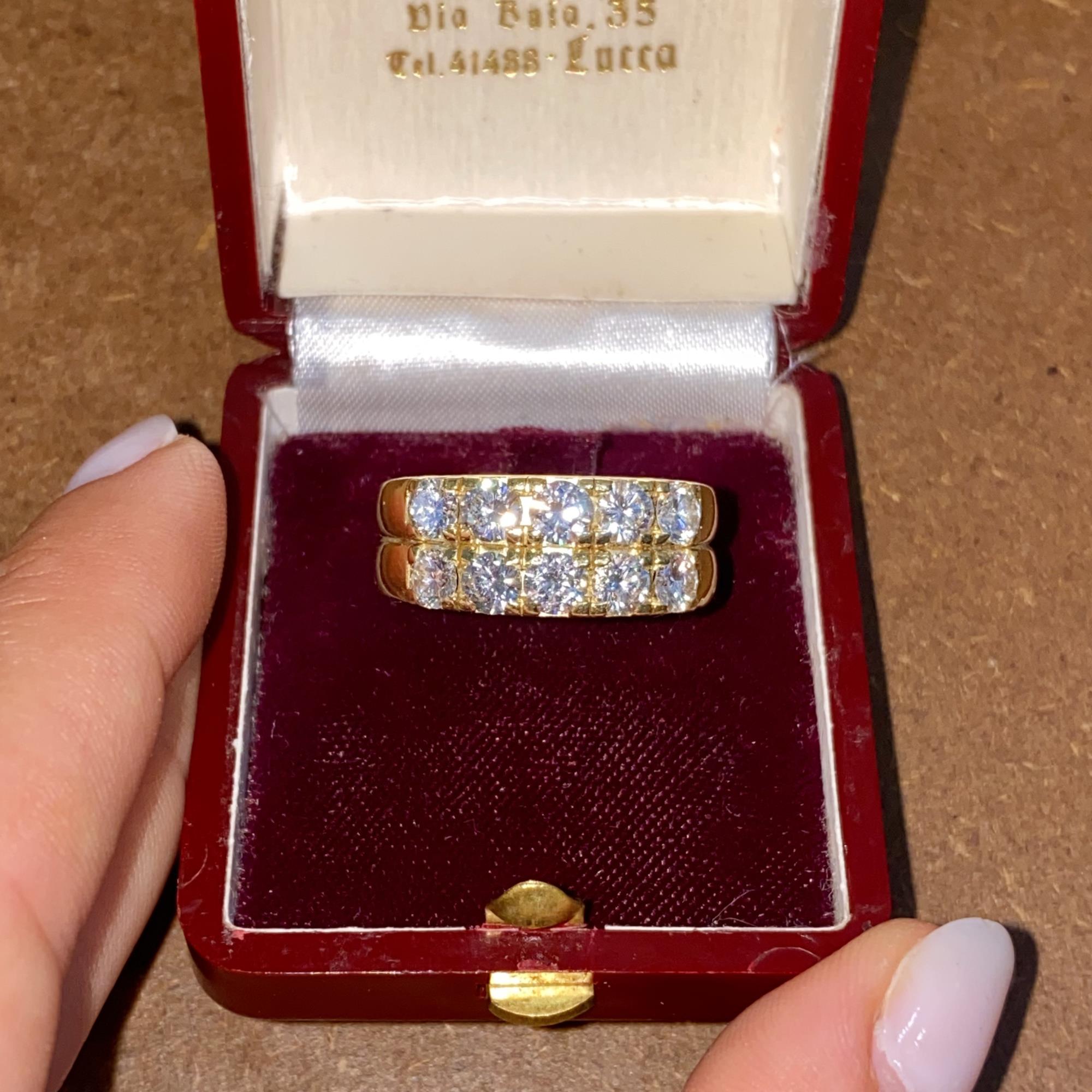 18kt Yellow Gold Ring with 18 Brilliant Cut Diamonds, approx. 1.80 ct