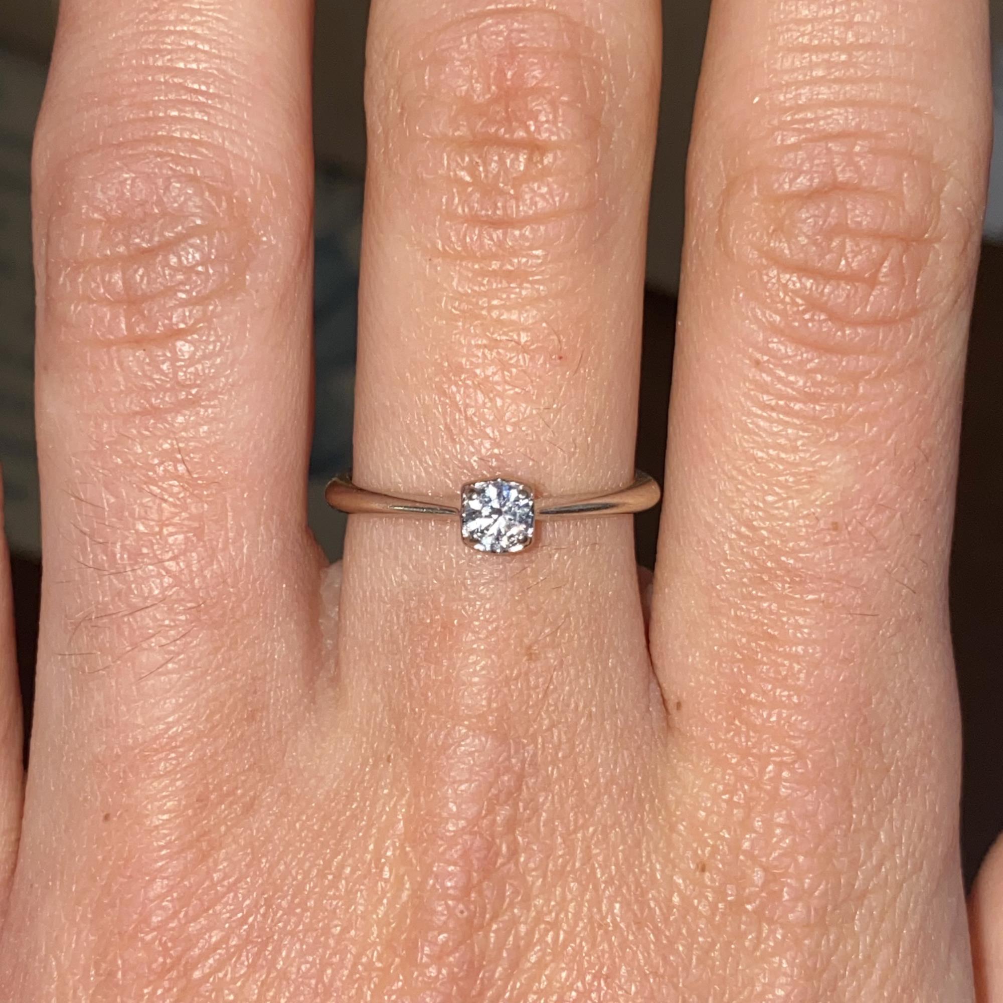 Anello vintage firmato   Recarlo   in oro 18kt con diamante naturale ct 0,22 ca.