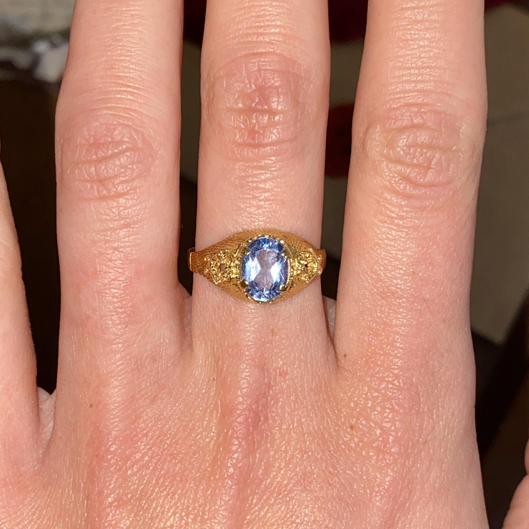 Anello vintage in oro 18kt con topazio azzurro ct 1,00 ca.