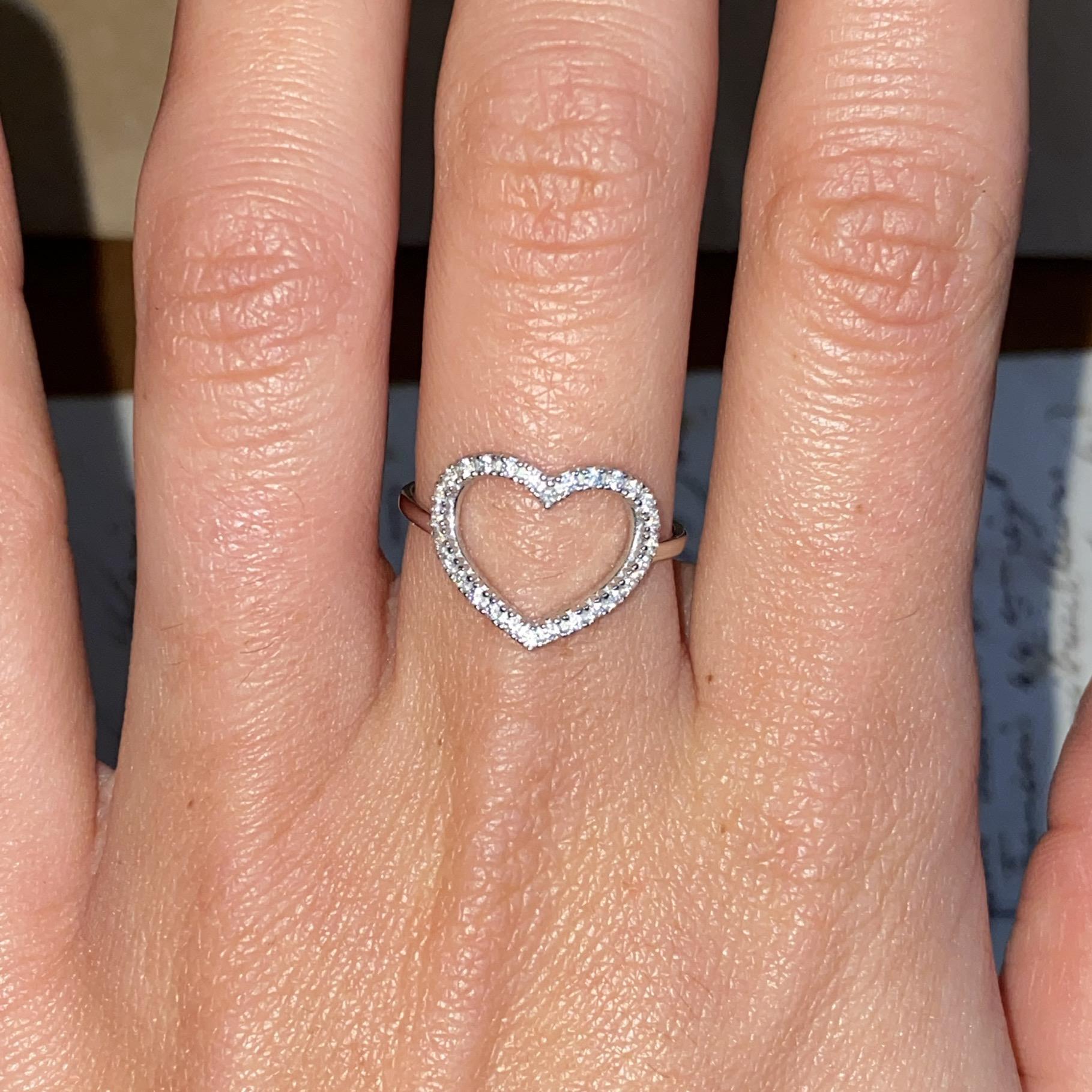 Anello vintage in oro 18kt cuore con zirconi