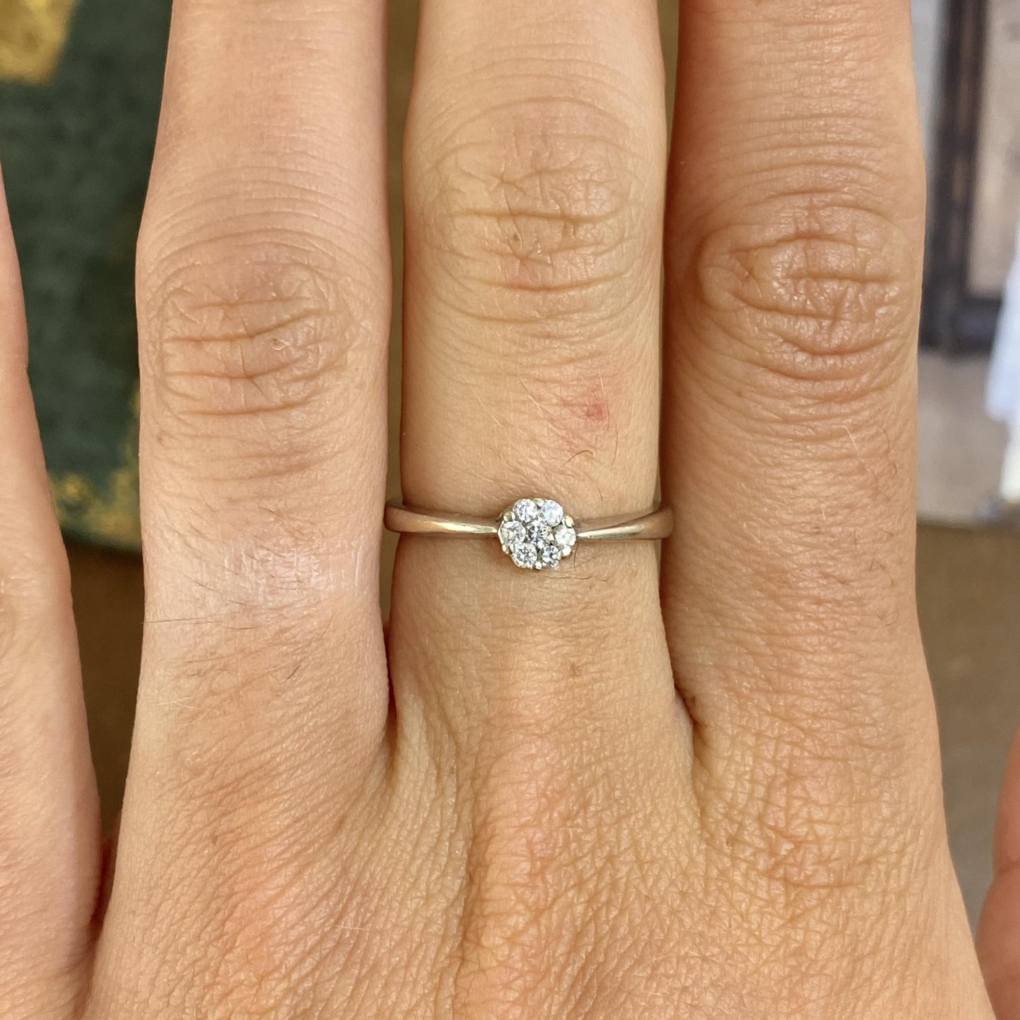 Anello vintage in oro 18kt fiore con diamanti ct 0,15 ca