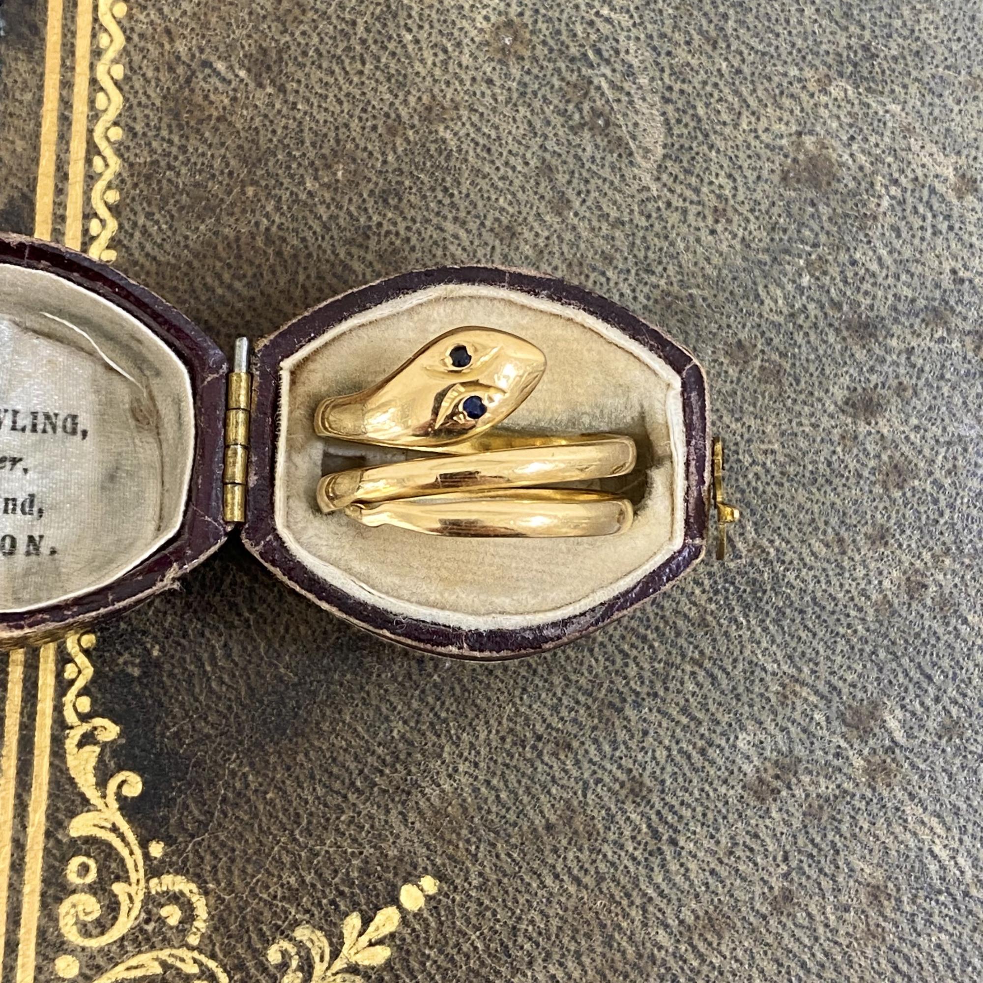 Anello vintage in oro 18kt serpente con zaffiri ct 0,05 ca.
