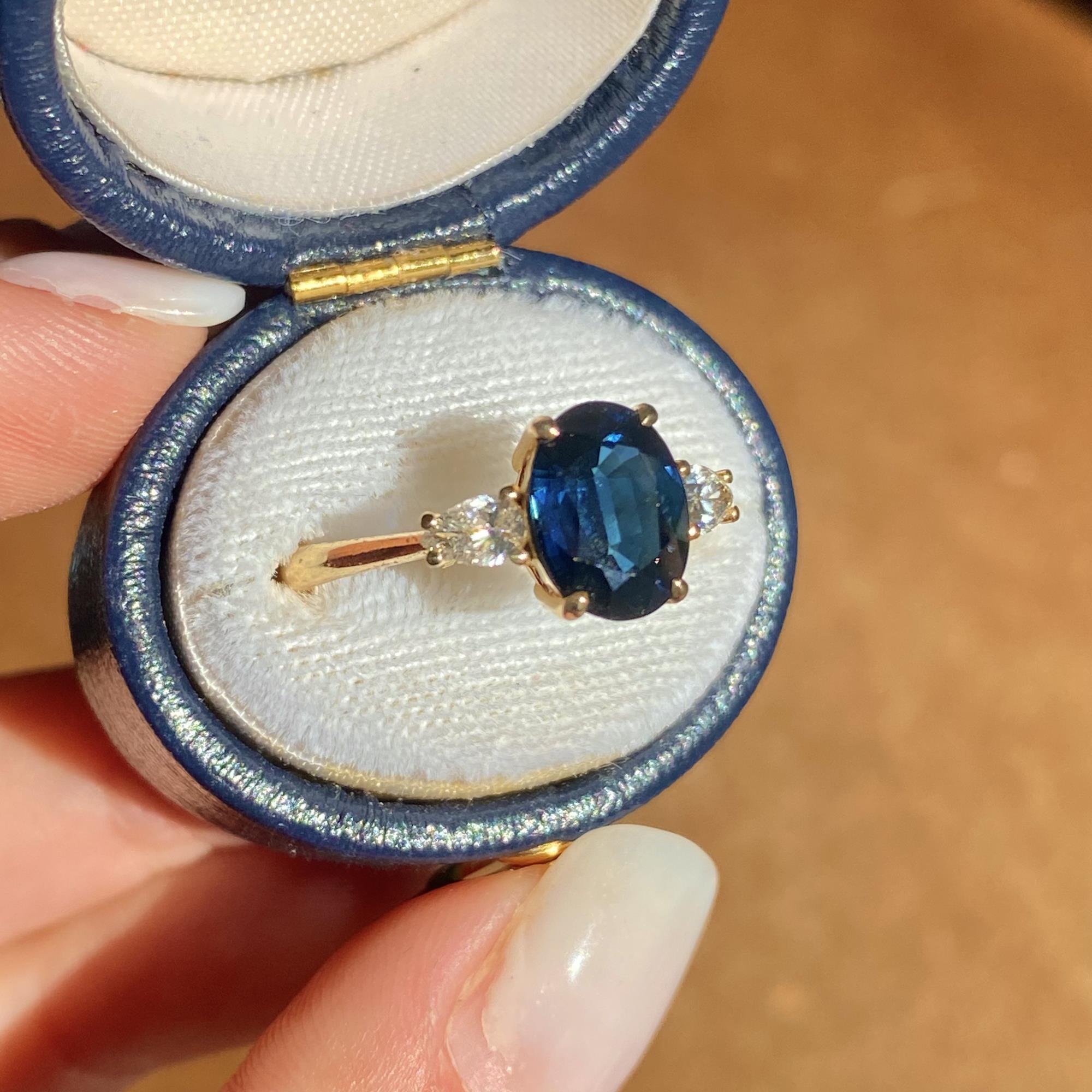 JAGDAMBA GEMS Anello Con Zaffiro Giallo Naturale Non Riscaldato, 7 Carati, Qualità A+, Placcato Oro, Anello Panchdhatu Uomo/Donna