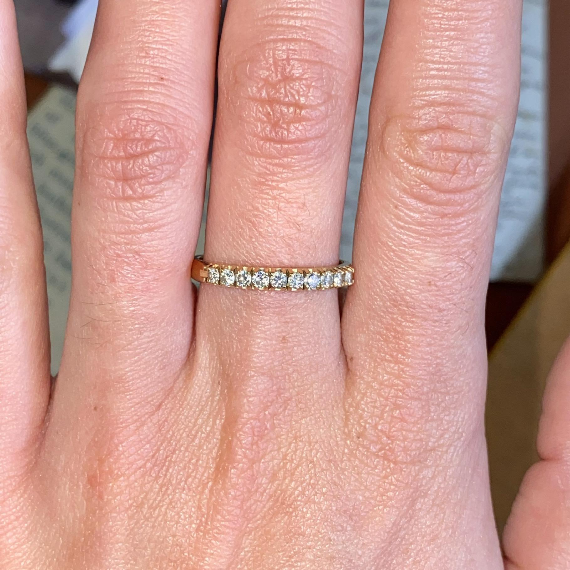 Anello vintage rivière in oro 18kt con diamanti di taglio brillante ct 0,25 ca