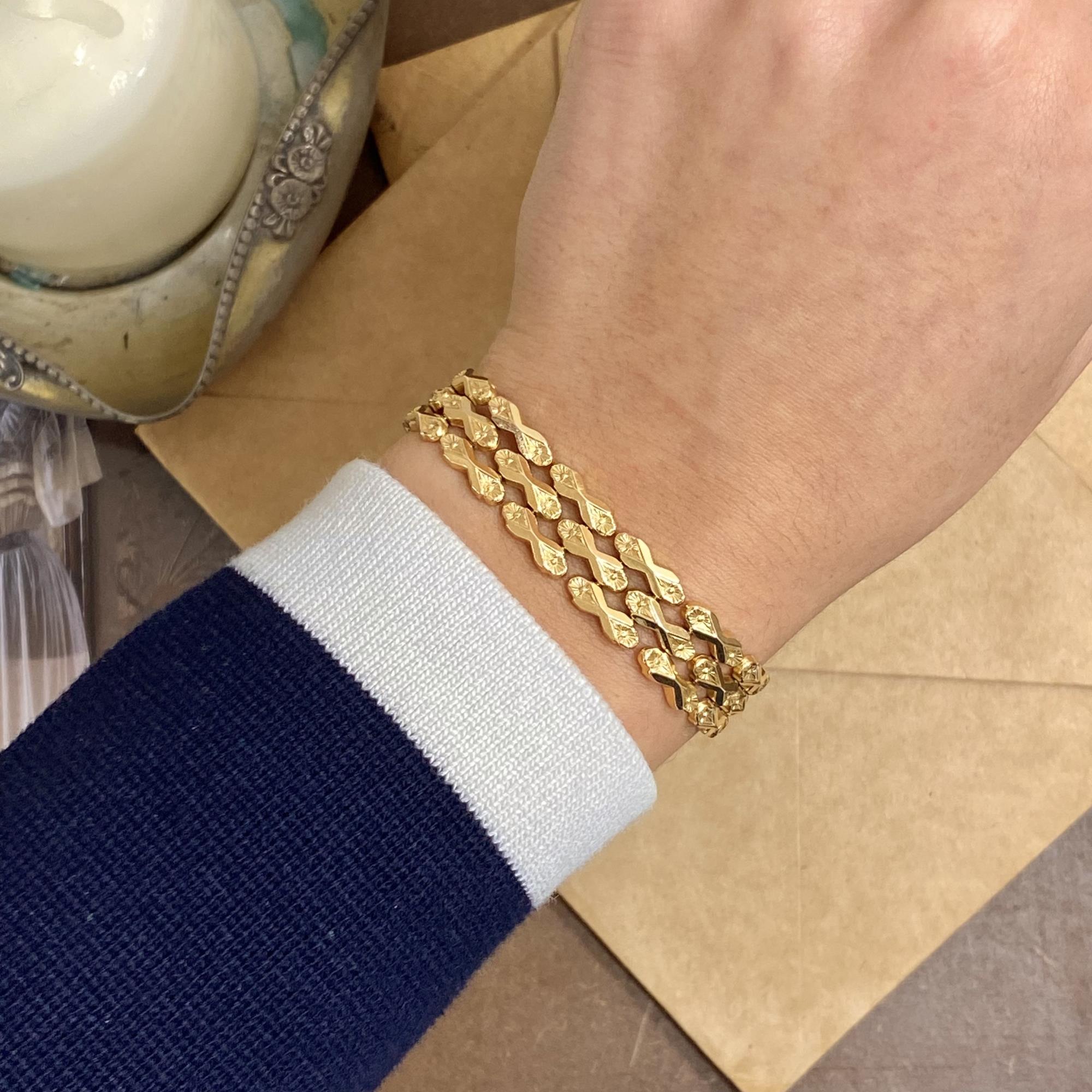 Bracciale Largo Floreale In Oro Vintage Per Donna | Design Boho A Fiore Irregolare, Bracciale A Polsino Regolabile