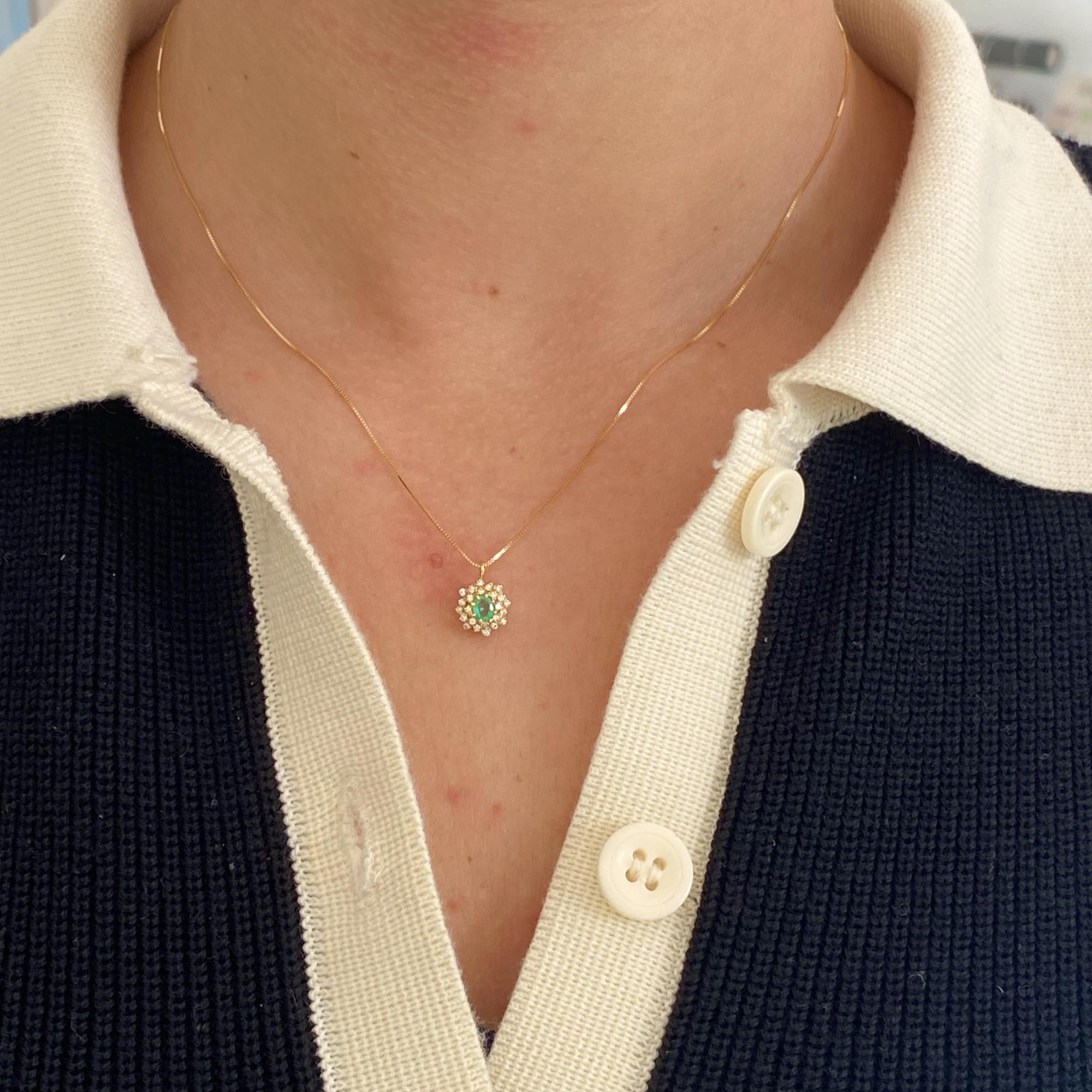 Collana vintage in oro 18kt con smeraldo ct 0,25 ca. e diamanti ct 0,20 ca.