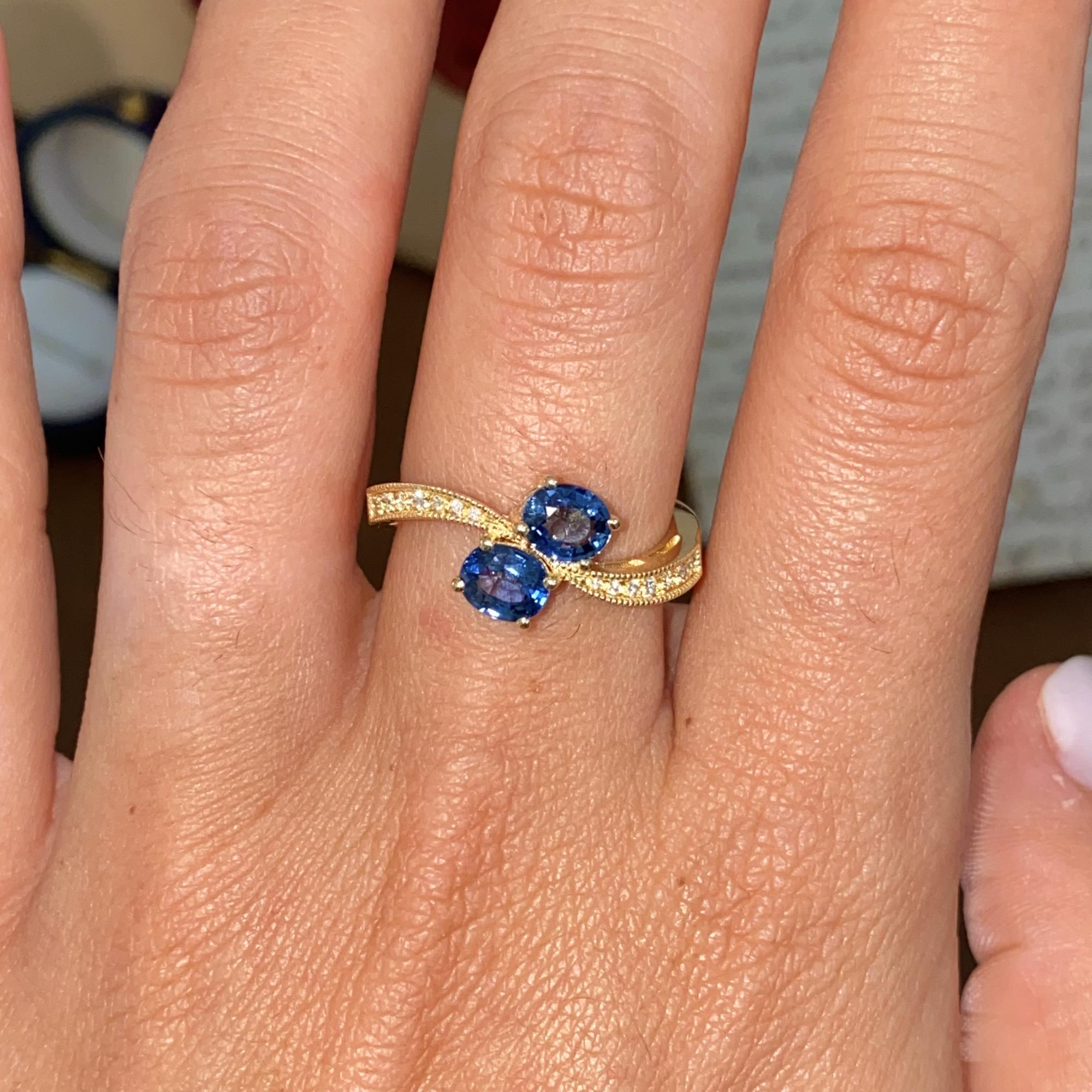 Toi et Moi vintage in oro 18kt con zaffiri ct 1,20 ca. e diamanti ct 0,15 ca.