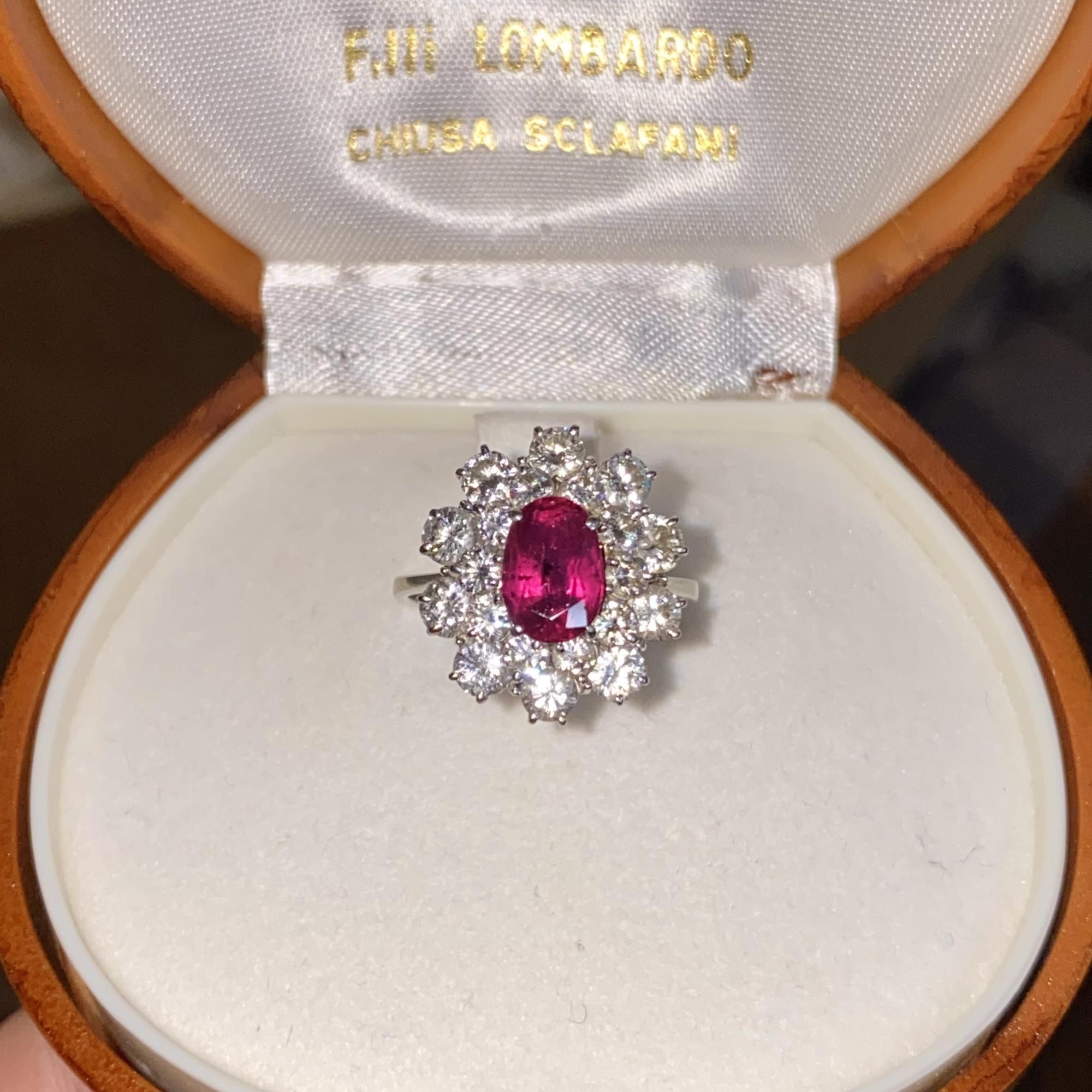 Margherita vintage in oro 18kt con rubino ct 1,00 ca. e diamanti ct 1,30 ca.