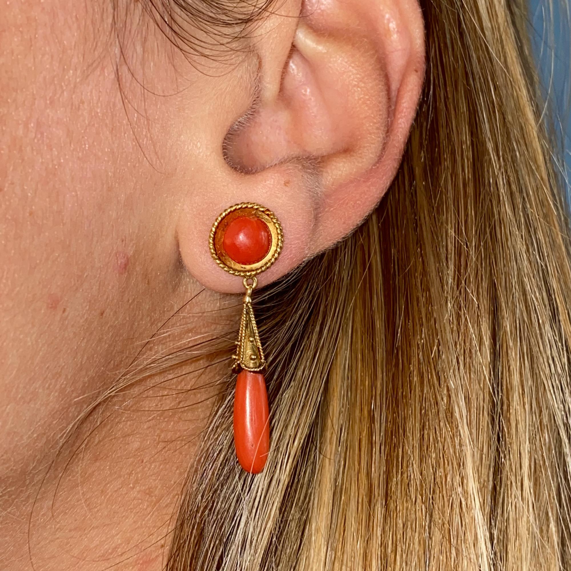 Antique 18kt gold earrings with natural red coral