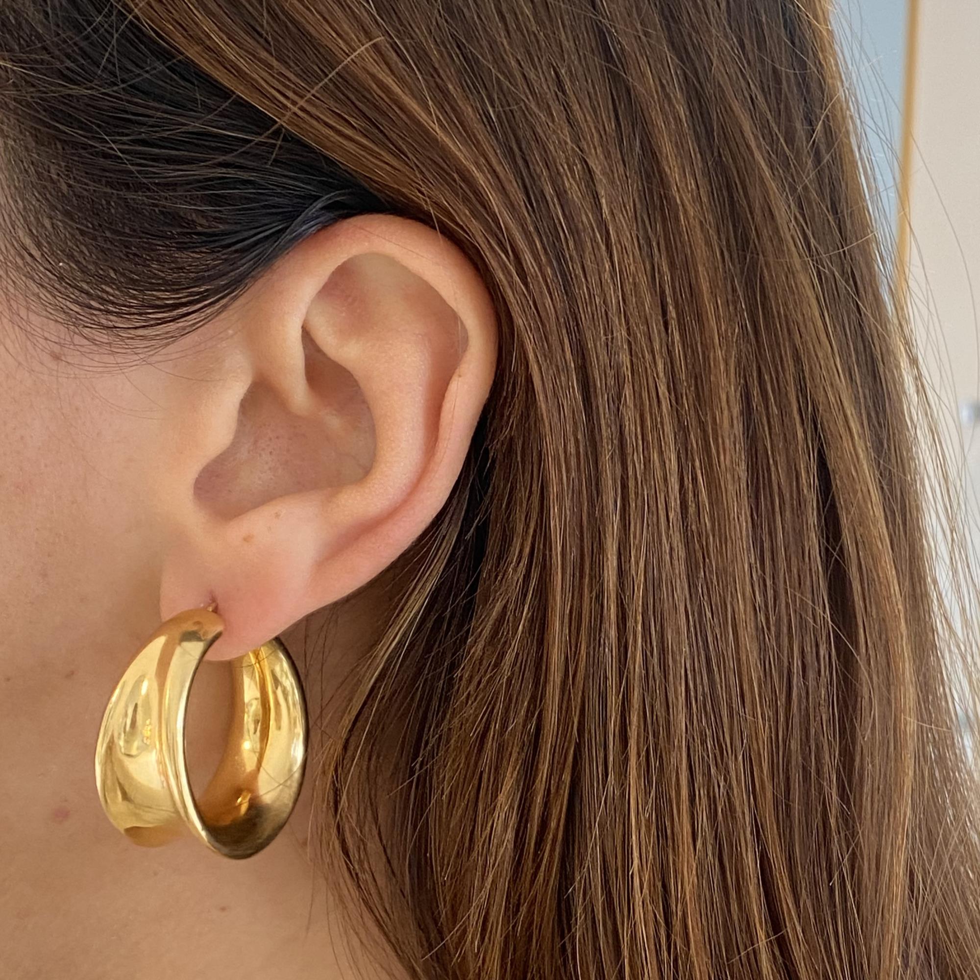 Iconici orecchini vintage a cerchio in oro 18kt