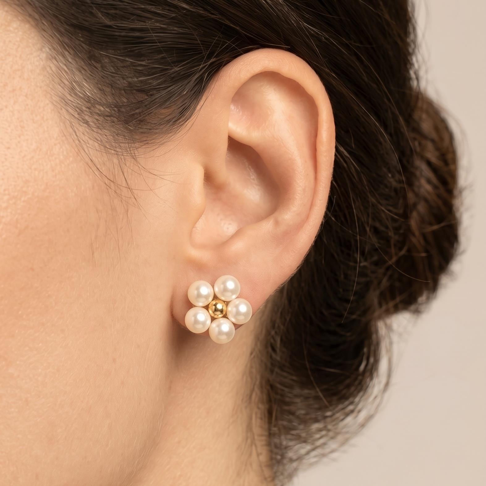 Orecchini vintage fiori in oro 18kt con perle