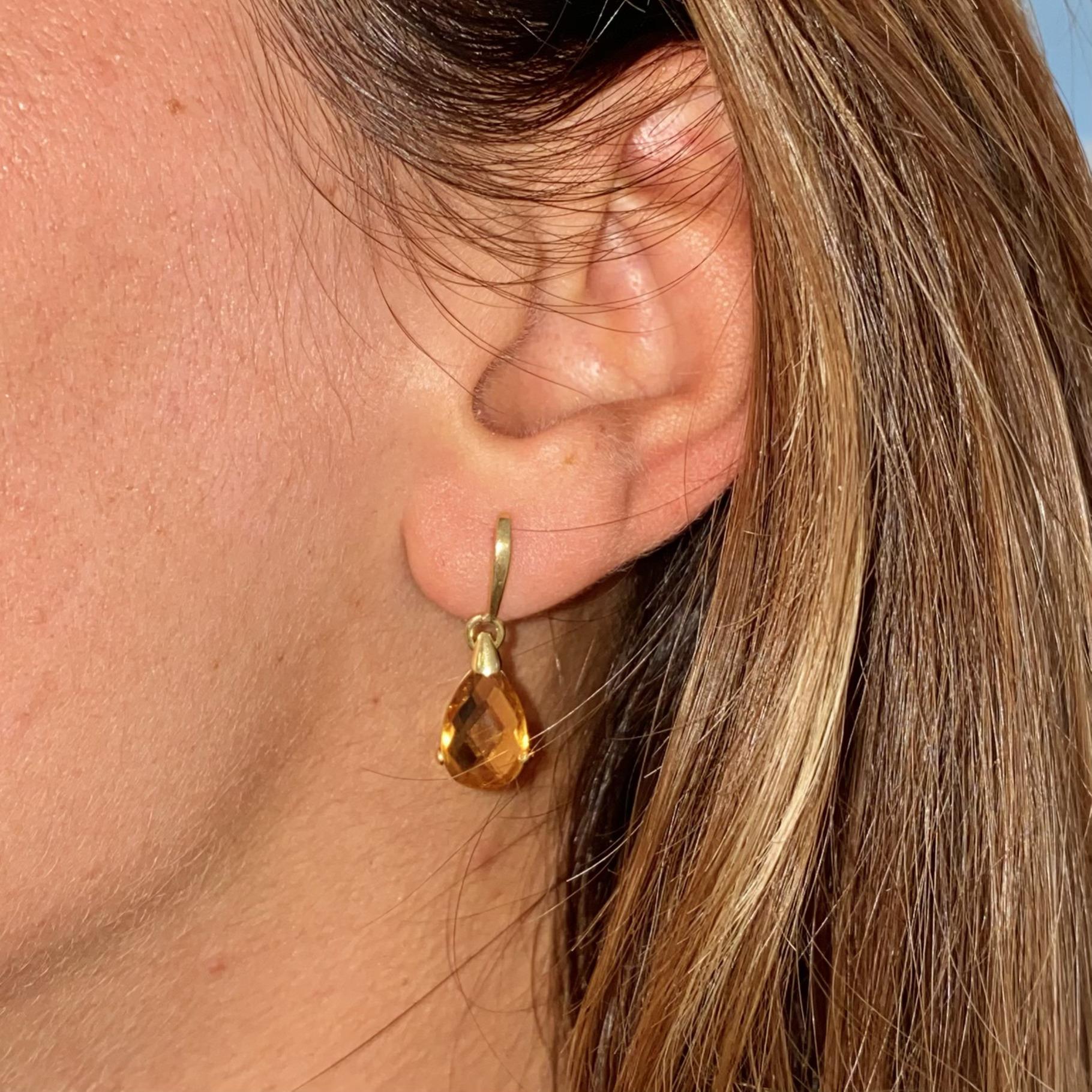 Orecchini vintage in oro 18kt con citrino di taglio goccia ct 3,00 ca.