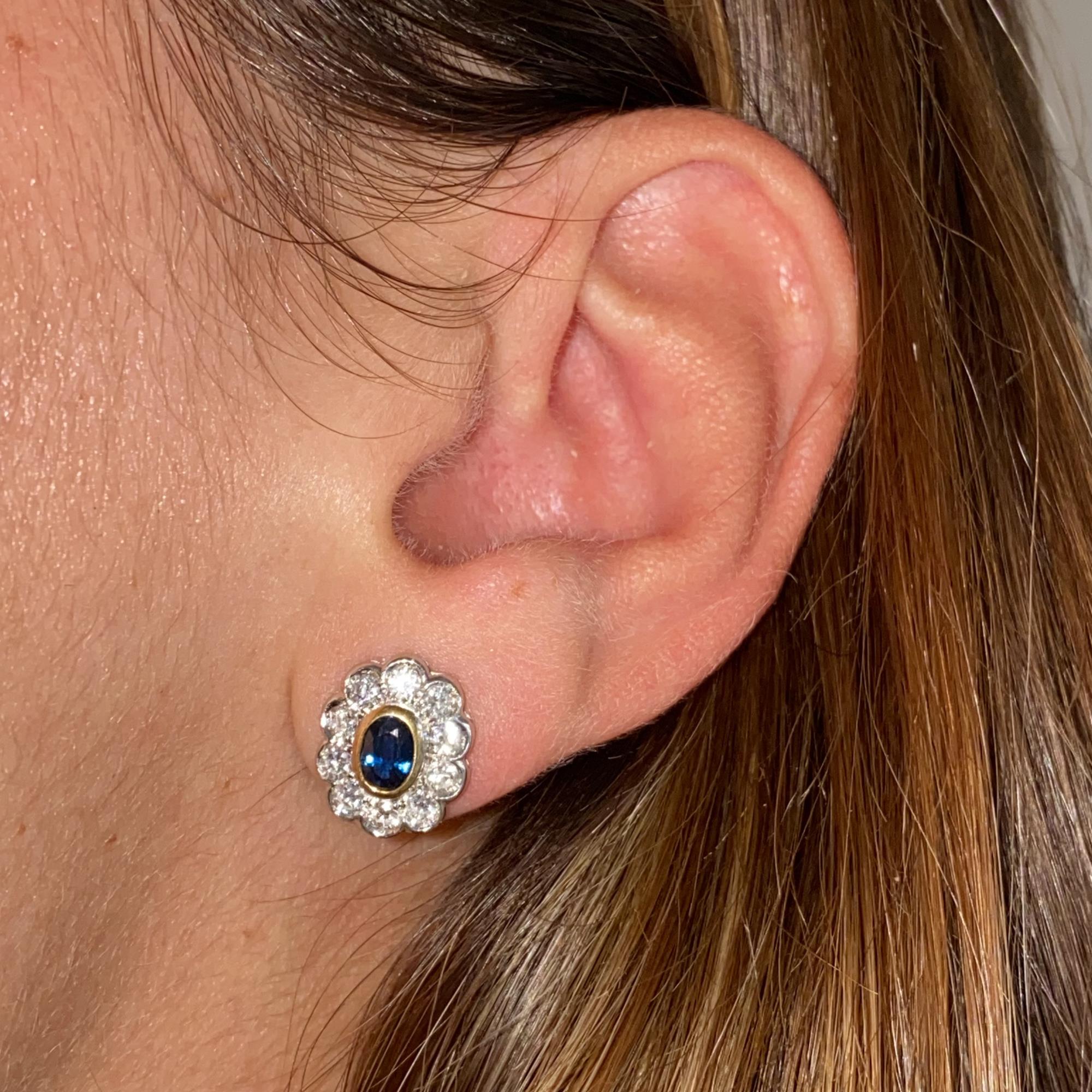 Orecchini vintage margherita con zaffiro ct 1,00 ca. e diamanti ct 0,95 ca.