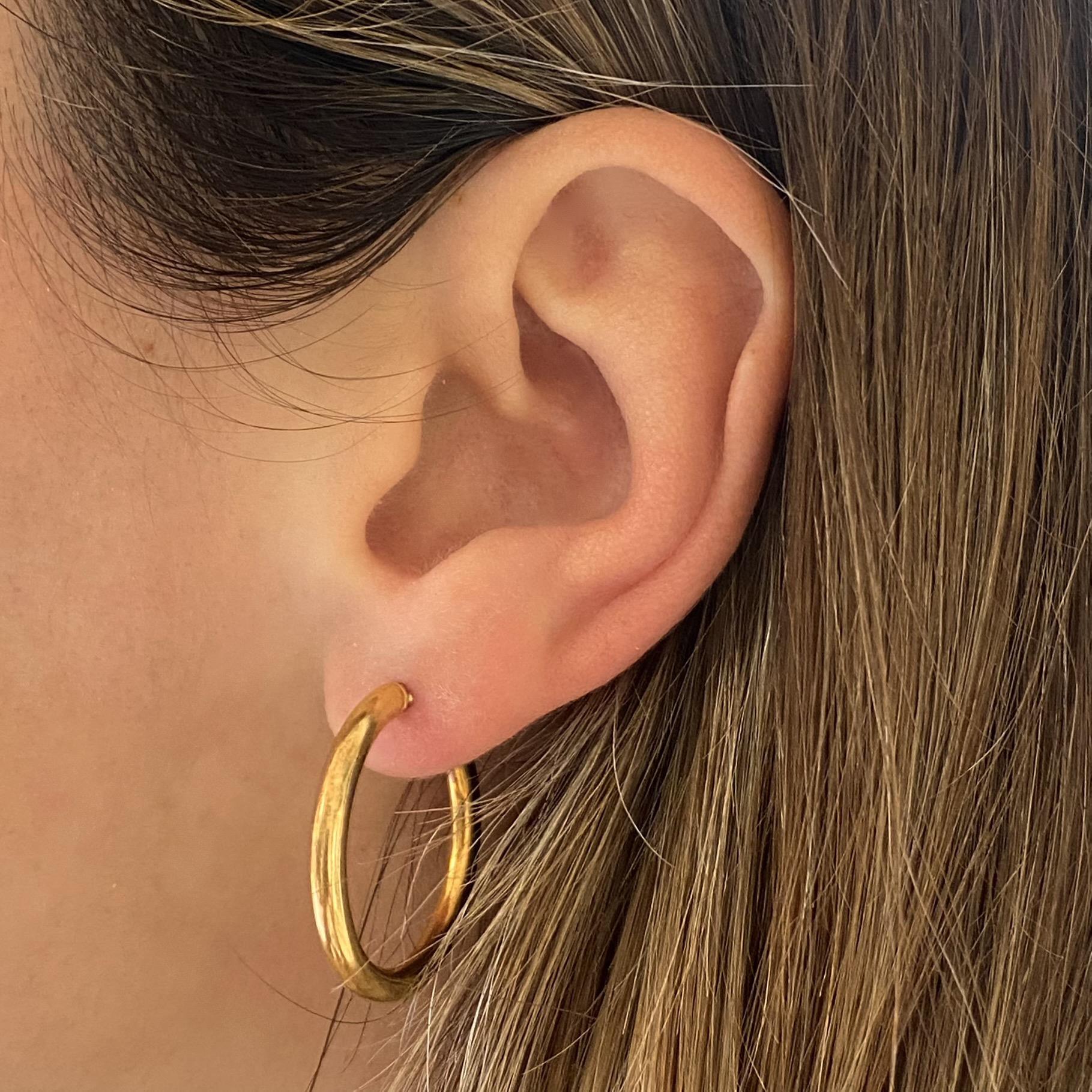 Orecchini vintage tubo in oro 18kt