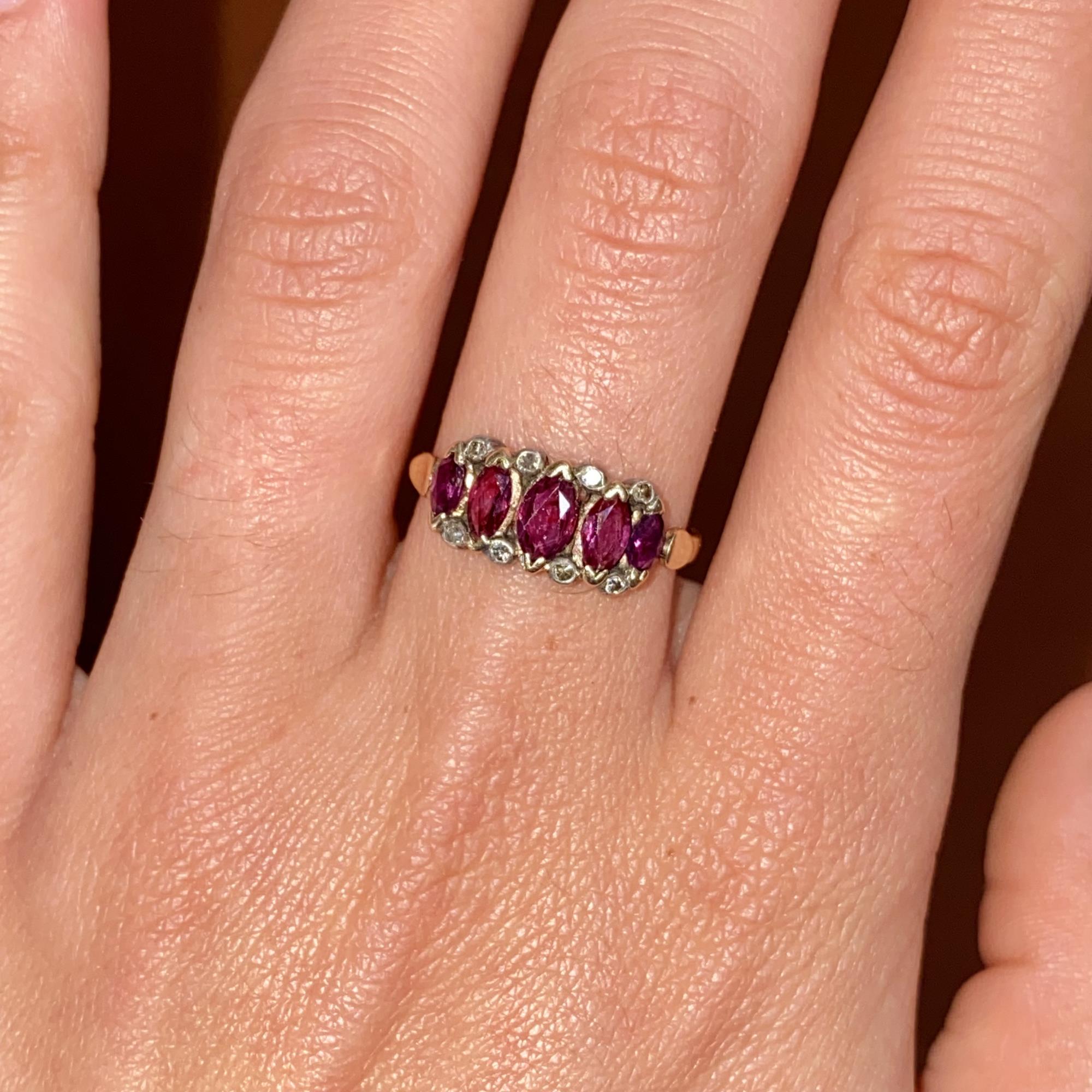 Antique rivière in 12kt gold and silver with rubies approx. 0.90 ct and old-cut diamonds approx. 0.08 ct.